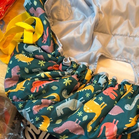 Dinosaur Print high chair/shopping cart/ restaurant high chair etc cover clean - Picture 6 of 11